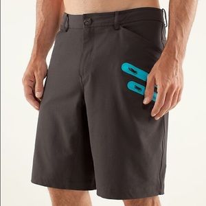 Lululemon Commute 9” Short (Grey & Teal)